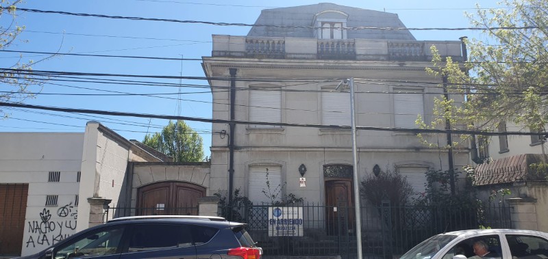 Arriendo  casa de 400m2 apta para oficina