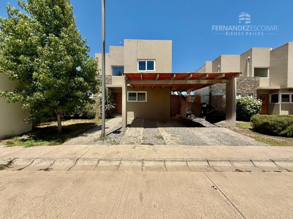 SAN FELIPE - ARRIENDA CASA 4D 3B 2E . COND. LA CASONA