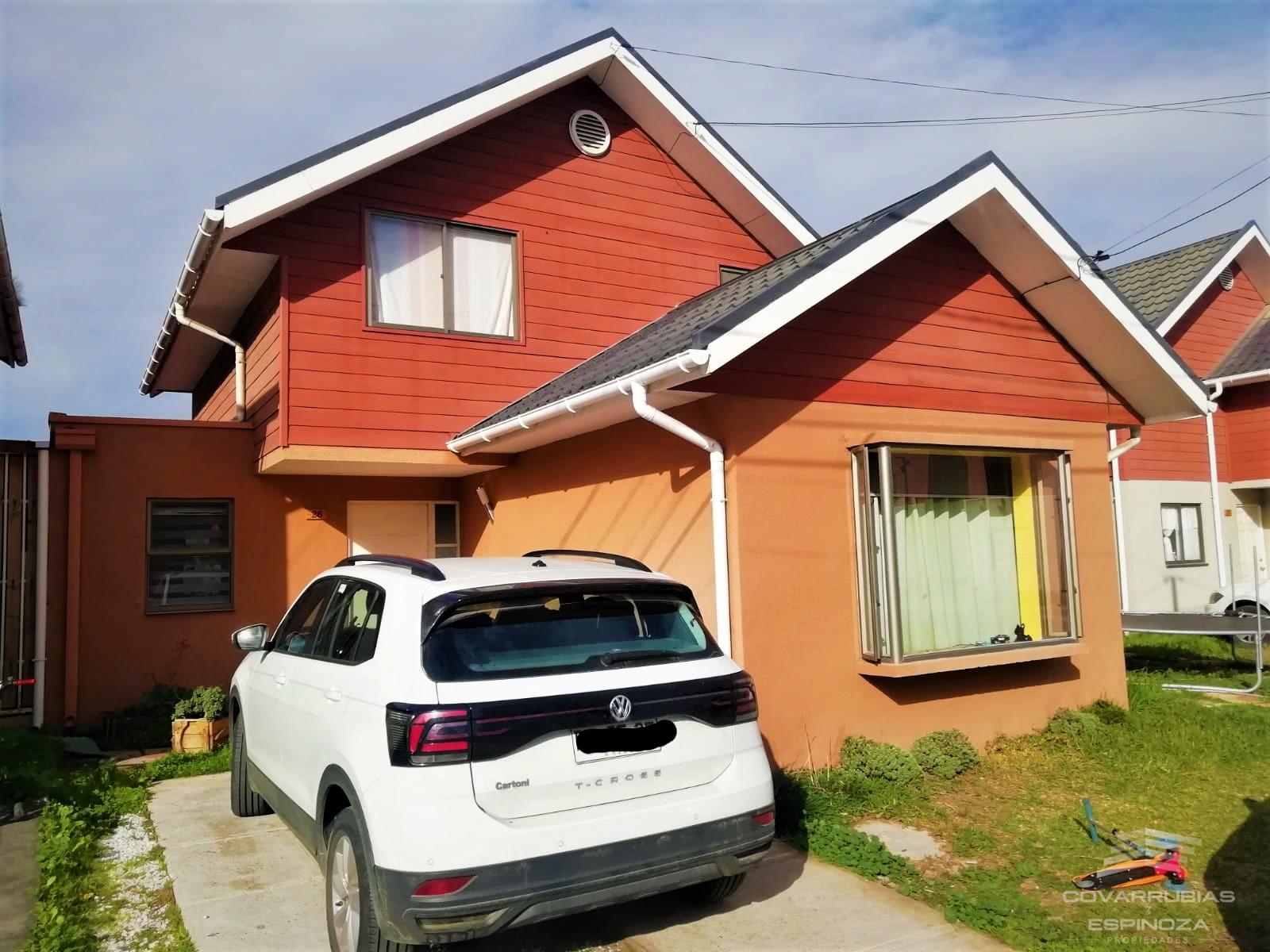 VENTA DE CASA EN LA CRUZ, COND.SANTA CRUZ