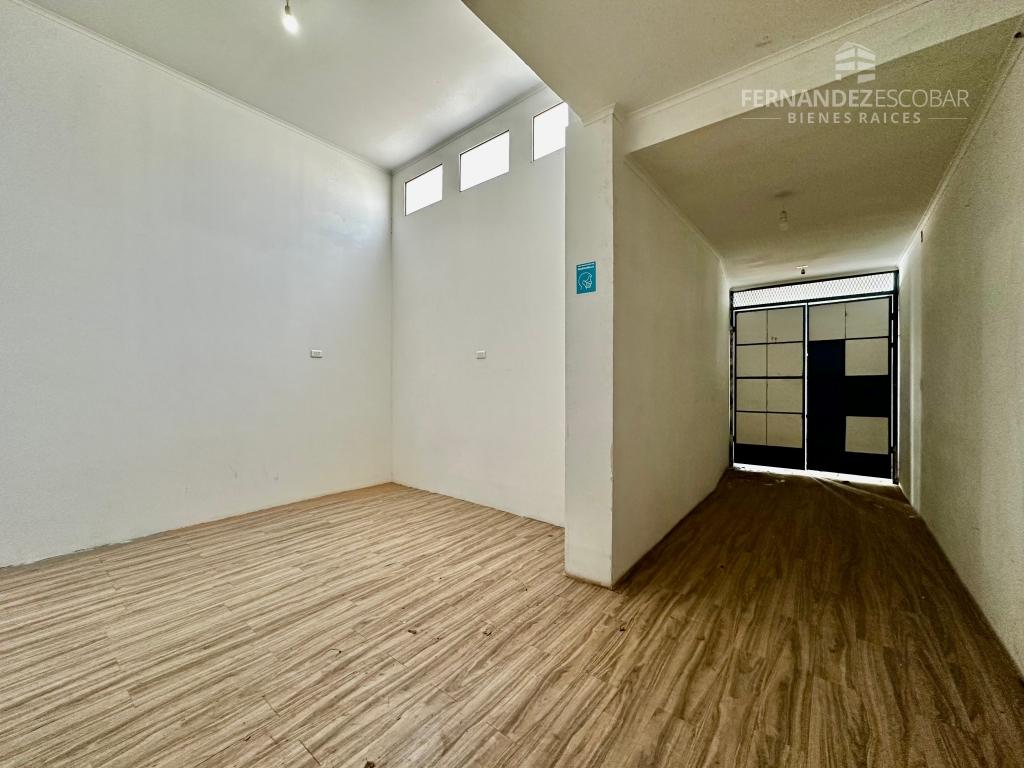 SAN FELIPE - ARRIENDO PROPIEDAD CON LOCALES - PORTUS