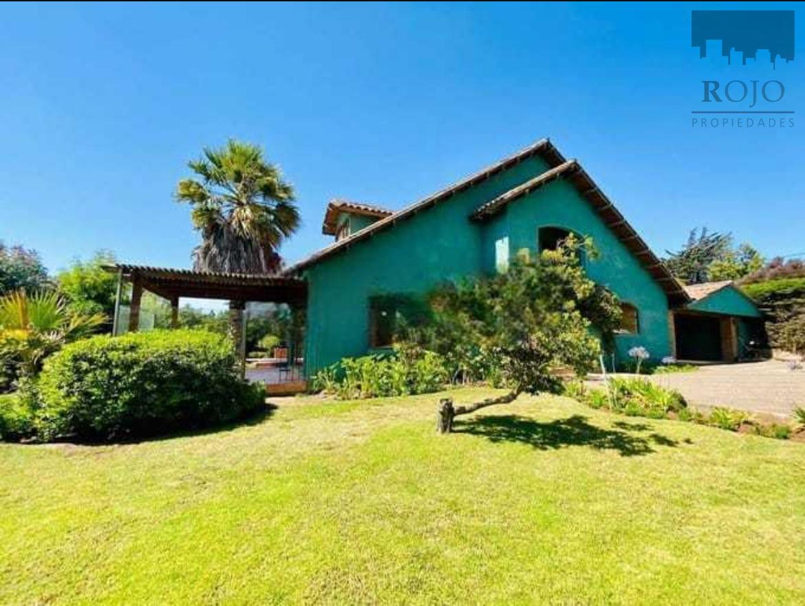 Concón, a 3 min de rotonda, gran casa 295 M2 en parcela, condominio
