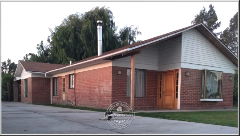 ARRIENDA HERMOSA CASA SEMI AMOBLADA EN MARIA PINTO