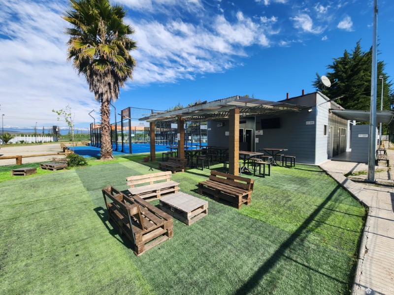 Se vende complejo deportivo en Doñihue, VI Region